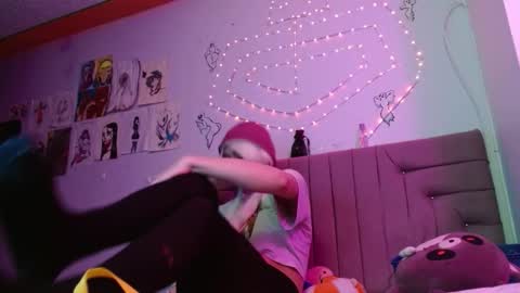 reiv_femboy online show from February 2026 04:53:01 AM