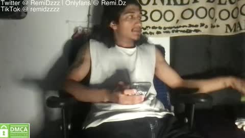Snapshot of remi_d33 chatting on October 2025 04:12:01 AM Remi D online show from October 2025 04:12:01 AM