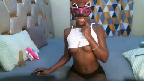 Snapshot of remmyqueen chatting on April 2026 02:51:02 AM remmyqueen online show from April 2026 02:51:02 AM