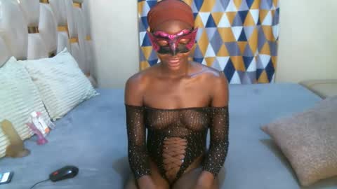 Snapshot of remmyqueen chatting on May 2026 09:10:02 PM remmyqueen online show from May 2026 09:10:02 PM