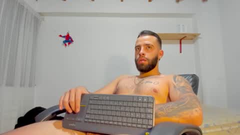 Rmy Steen online show from November 2025 12:44:01 AM