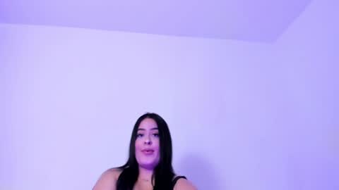 Snapshot of renata_reyes11 chatting on September 2025 09:48:01 PM Renata online show from September 2025 09:48:01 PM
