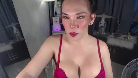 Snapshot of rencymerrit chatting on October 2025 05:13:01 AM rencymerrit online show from October 2025 05:13:01 AM