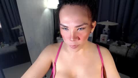 Snapshot of rencymerrit chatting on November 2025 03:05:01 AM rencymerrit online show from November 2025 03:05:01 AM