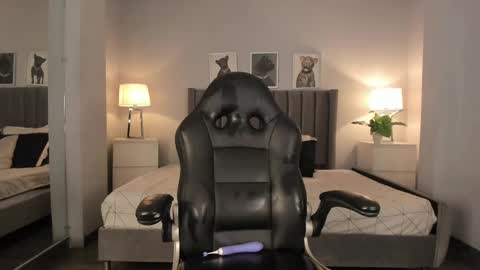 Renee Shelby online show from March 2025 01:03:02 AM