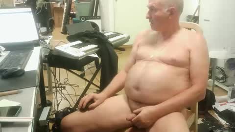 Snapshot of renefr chatting on September 2025 09:48:01 PM renefr online show from September 2025 09:48:01 PM