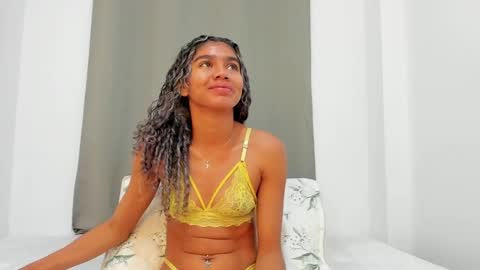  Renata  online show from February 2025 11:01:02 AM