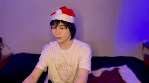 Snapshot of rennuts chatting on December 2024 03:00:02 PM rennuts online show from December 2024 03:00:02 PM