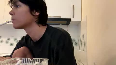 Snapshot of respirra chatting on October 2025 07:43:01 AM Aiqo online show from October 2025 07:43:01 AM