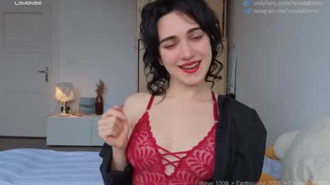 Ewiwi online show from November 2025 12:36:02 PM