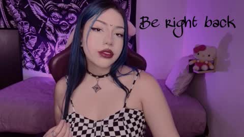 Snapshot of revenmiller_ chatting on October 2025 12:46:01 PM Reven online show from October 2025 12:46:01 PM