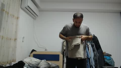 Chris online show from October 2025 03:13:01 PM