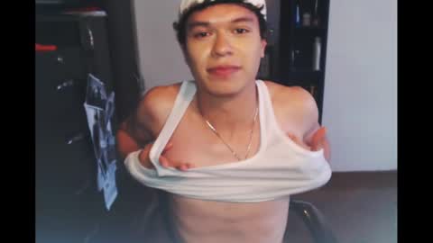 Snapshot of rexbunnybody chatting on February 2025 07:38:01 PM Rex online show from February 2025 07:38:01 PM