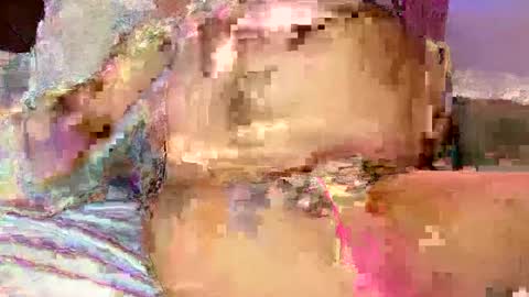 Snapshot of reyna77 chatting on December 2024 08:33:02 PM reyna77 online show from December 2024 08:33:02 PM