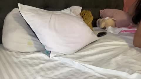 Snapshot of reyna77 chatting on December 2024 03:05:01 PM reyna77 online show from December 2024 03:05:01 PM