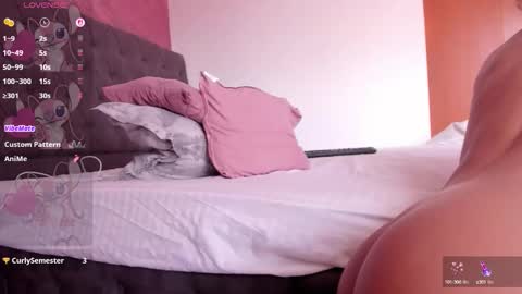 Snapshot of reyna77 chatting on September 2025 01:11:02 PM reyna77 online show from September 2025 01:11:02 PM