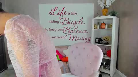   online show from November 2025 04:51:01 PM