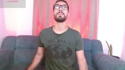 Snapshot of reypablo1 chatting on October 2025 08:41:01 PM REY PABLO Independent online show from October 2025 08:41:01 PM