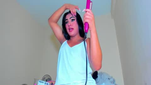 ROBERTA online show from October 2025 12:02:02 AM