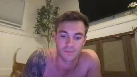 Snapshot of rguy114 chatting on October 2025 11:27:02 PM Ryan online show from October 2025 11:27:02 PM