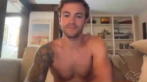 Snapshot of rguy114 chatting on August 2026 02:19:02 PM Ryan online show from August 2026 02:19:02 PM