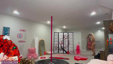 ria  online show from November 2025 04:00:01 AM