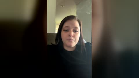 Snapshot of riah_babbie chatting on May 2026 03:51:02 PM riah_babbie online show from May 2026 03:51:02 PM