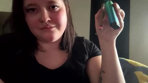 Snapshot of riah_babbie chatting on May 2026 12:34:02 PM riah_babbie online show from May 2026 12:34:02 PM
