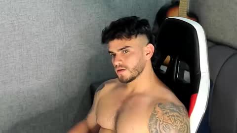 ricardogonzalez666 online show from October 2025 11:09:01 PM