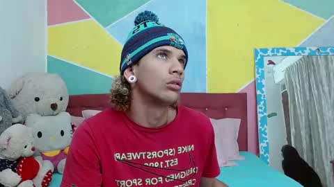 Snapshot of rich_de_la_rosa chatting on January 2025 02:44:02 AM rich and kitty online show from January 2025 02:44:02 AM