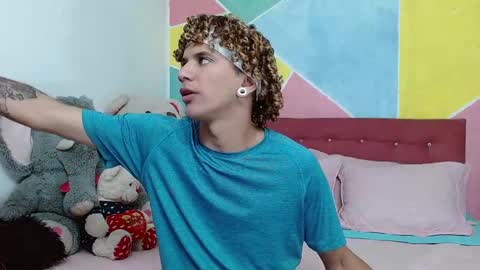 Snapshot of rich_de_la_rosa chatting on January 2025 10:08:02 PM rich and kitty online show from January 2025 10:08:02 PM