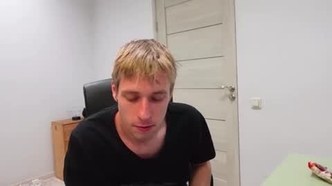 Snapshot of richard_hards chatting on April 2026 08:44:01 PM RICHARD HARDS online show from April 2026 08:44:01 PM