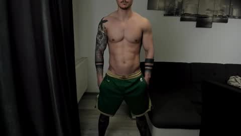 Snapshot of richarddarell chatting on March 2026 07:05:01 AM RichardDarell online show from March 2026 07:05:01 AM