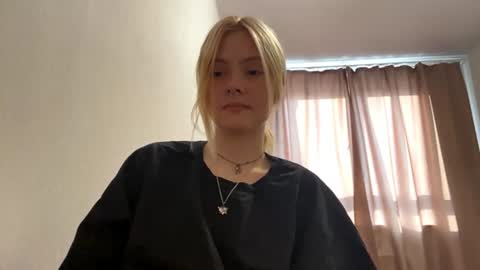 Snapshot of richellearmentrout chatting on July 2026 02:59:01 PM jenny online show from July 2026 02:59:01 PM