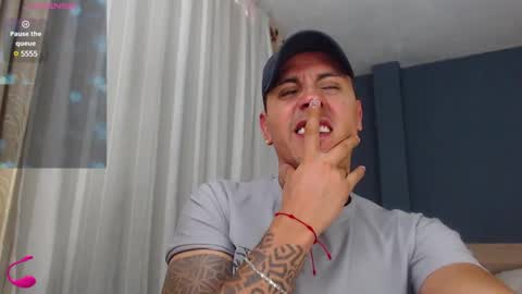 Snapshot of richi_grubby chatting on January 2025 08:21:01 PM David online show from January 2025 08:21:01 PM