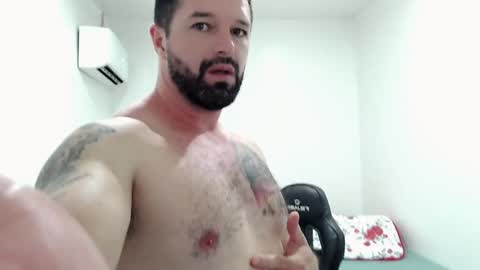 Snapshot of richrolland chatting on February 2025 01:32:01 AM Rickseduction online show from February 2025 01:32:01 AM