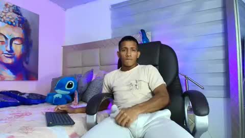 Snapshot of ricky_23cm_ chatting on February 2026 02:16:01 AM RICKY online show from February 2026 02:16:01 AM