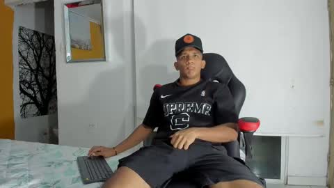 Snapshot of ricky_23cm_ chatting on February 2026 02:10:01 AM RICKY online show from February 2026 02:10:01 AM