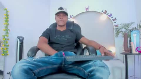 Ricky  online show from November 2025 08:10:01 PM