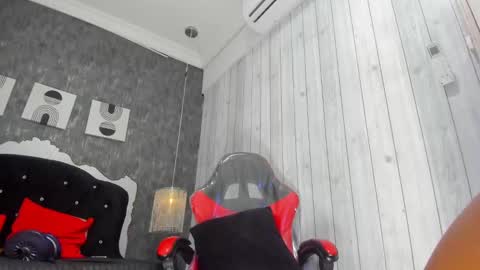 RicoBrowm online show from February 2025 10:22:01 AM