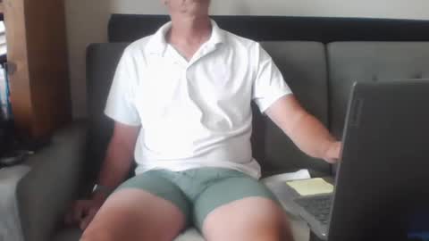 ridemehigh1 online show from October 2025 04:51:01 PM