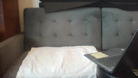 ridemehigh1 online show from October 2025 06:18:02 PM