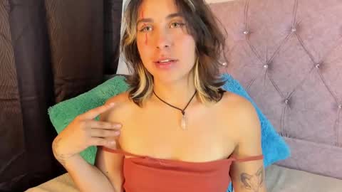 Snapshot of riley_colors chatting on January 2025 08:28:01 PM Riley online show from January 2025 08:28:01 PM