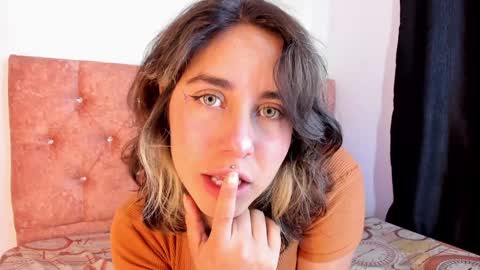 Snapshot of riley_colors chatting on January 2025 01:56:02 PM Riley online show from January 2025 01:56:02 PM