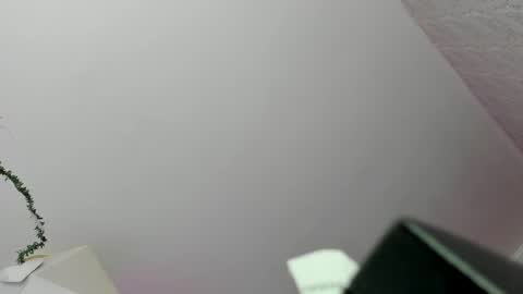 Snapshot of rileynymph chatting on May 2026 04:09:01 AM My name is Riley Like my broadcast pls 3 online show from May 2026 04:09:01 AM