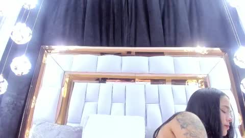 Snapshot of rileysweett chatting on May 2026 12:23:02 PM Riley online show from May 2026 12:23:02 PM