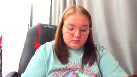 Snapshot of rina16 chatting on October 2025 02:02:01 PM rina16 online show from October 2025 02:02:01 PM