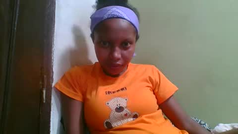 Snapshot of rinah654271 chatting on May 2026 02:57:01 PM rinah654271 online show from May 2026 02:57:01 PM