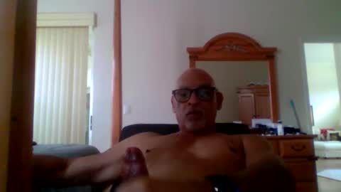 Snapshot of rionel chatting on December 2024 06:39:01 PM RioNel online show from December 2024 06:39:01 PM