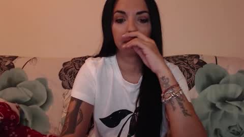 Snapshot of riri_mojo_92 chatting on November 2025 11:07:02 PM riri_mojo_92 online show from November 2025 11:07:02 PM